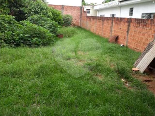 Terreno de esquina  no Cidade Aracy.