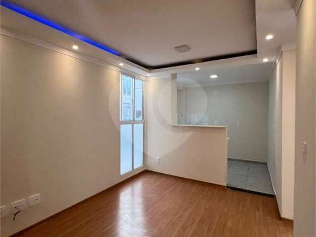 Apartamento à Venda no Condomínio Monte dos Andes