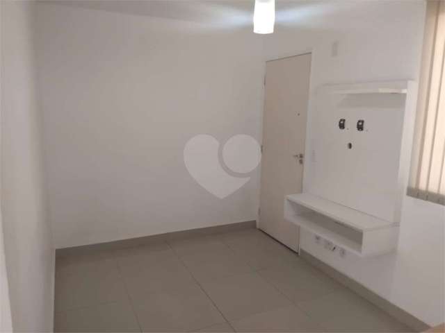 Apartamento à Venda no Condomínio Mont Royal - São Carlos