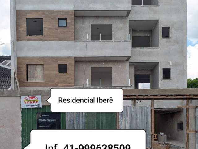 Apartamento no centro de Pinhais, com suite, vaga coberta