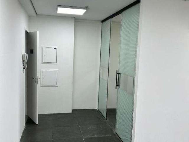 Conjunto para alugar, 65 m² por R$ 7.379,20/mês - Granja Julieta - São Paulo/SP