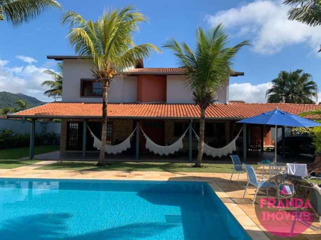 Venda de Excelente Casa Assobradada no Bairro Itaguá em Ubatuba/SP!!!!