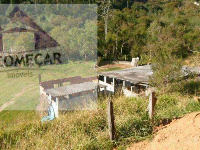 Chácara para Venda em Suzano, Clube dos Oficiais, 3 dormitórios, 1 banheiro, 1 vaga