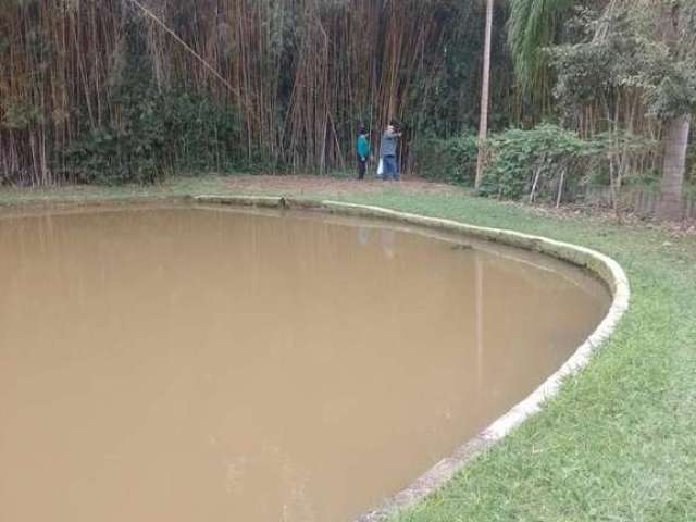 Chácara para Venda em Ribeirão Pires, Somma, 2 dormitórios, 2 banheiros, 4 vagas