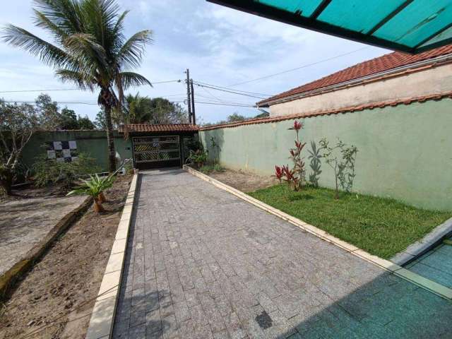 Casa para Venda em Itanhaém, Jardim Grandesp, 4 dormitórios, 1 suíte, 2 banheiros, 3 vagas