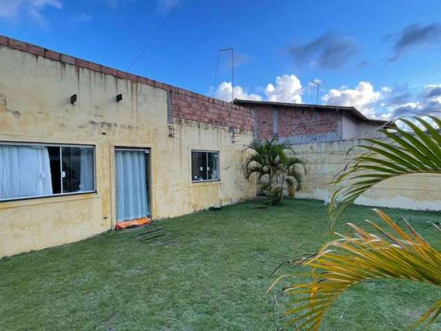 Casa para Venda em Itanhaém, Jardim Guacyra, 4 dormitórios, 2 suítes, 1 banheiro, 4 vagas