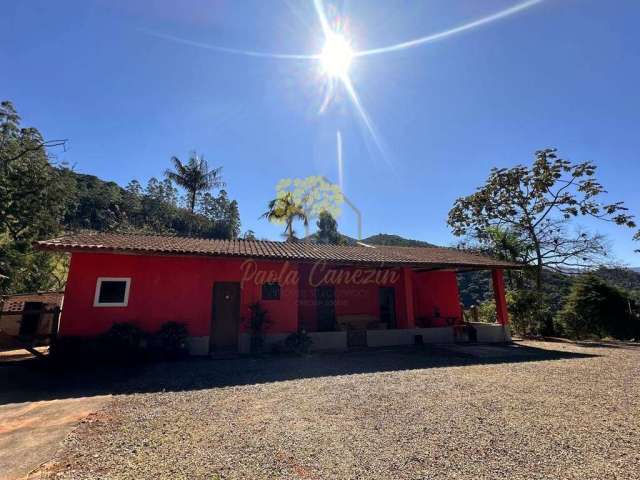 São Francisco Xavier - casa avarandada em terreno de 20.000 m2