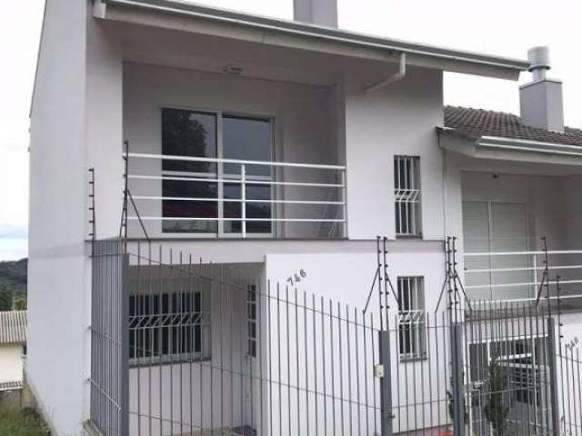 Casa com 2 quartos à venda na Rua Verginia Bonatto Bachi, 746, São Luiz, Caxias do Sul por R$ 450.000