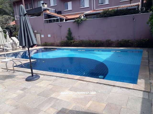 ** Casa de cond. na Vila São Francisco c/ 2 vagas, 3 dorms. lazer com piscina. FL23