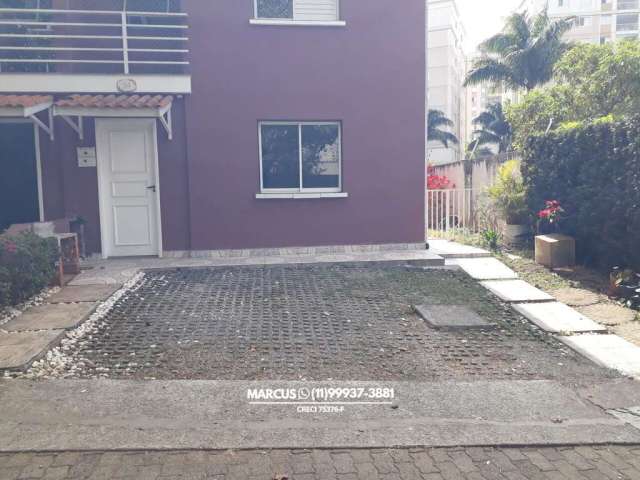 ** Casa de cond. na Vila São Francisco c/ 2 vagas, 3 dorms. lazer com piscina. FL23