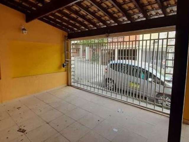 Linda Casa Térrea Reformada, 1 suite, 3 dorms e 2 vagas - FL22