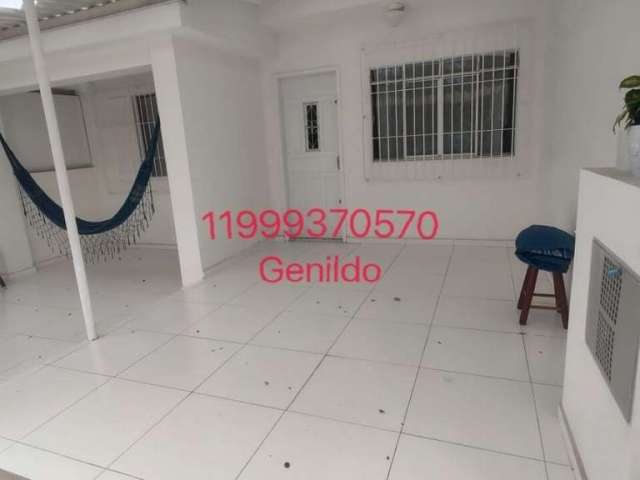 Casa terrea mobiliada  com 2 quartos 2 vagas quintral facil acesso ao metro aceita pet fl55