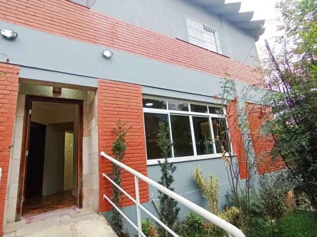 Casa Térrea para locação com 3 dormitórios - Butantã - FL63