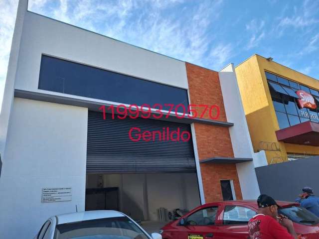 Galpao 250m2 do lado do metro vila sonia com o pe direto alto com mesanino fl55