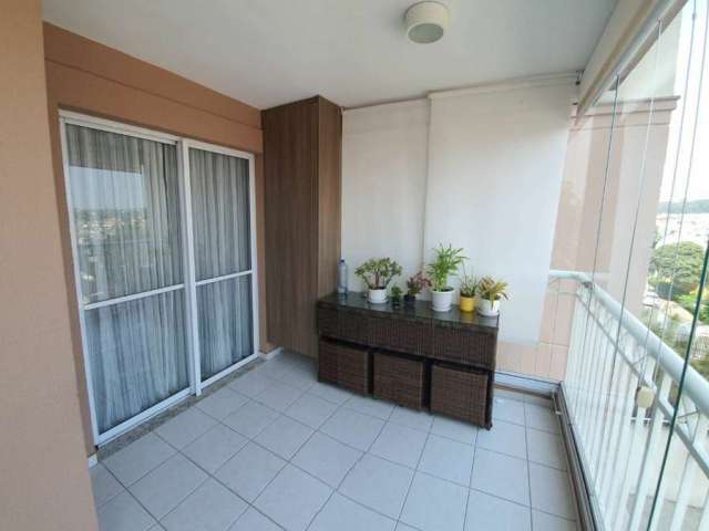 Apartameno com 3 dormitorios e 2 suites fl26