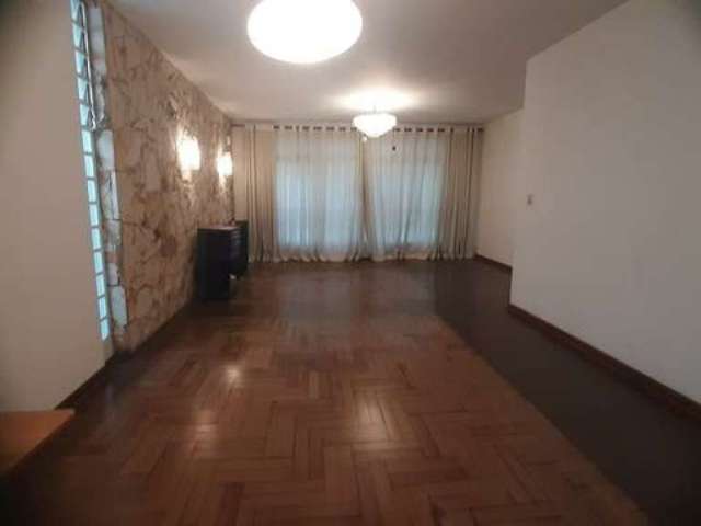 Vendo casa Térrea com 4 dorms, 1 suite, sala ampla, quintal, 4 vagas - FL22