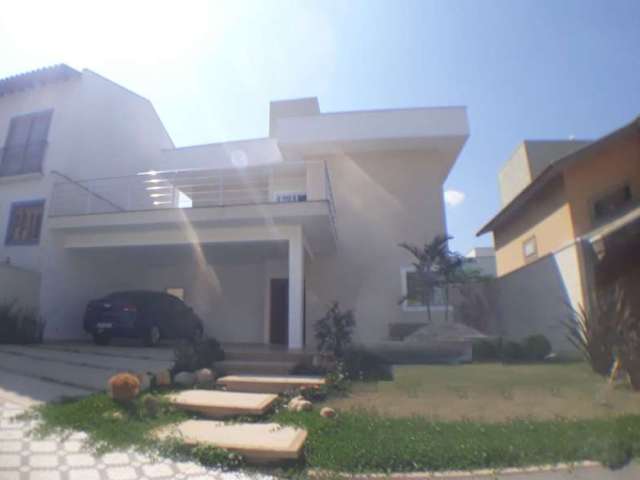 Casa com 3 dormitórios à venda, 240 m² por R$ 990.000,00 - Jardim Baronesa - Taubaté/SP