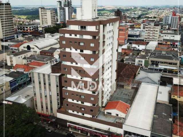 Apartamento com 3 quartos no Ed. Barão do Rio Branco