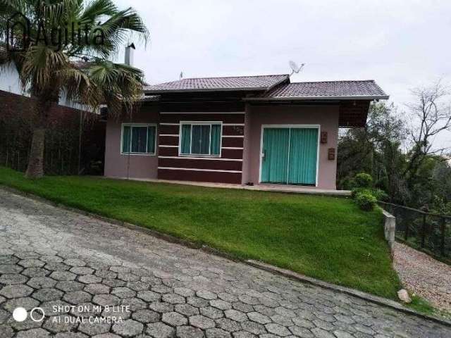 Casa de Alvenaria a venda em Rodeio/sc