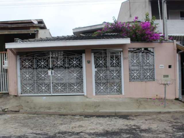 Casa para Venda Loteamento Villa Branca, Jacareí Casa principal com 3 dormitórios sendo 1 suíte, sala 2 ambientes, 1 vaga de garagem coberta, Edícula