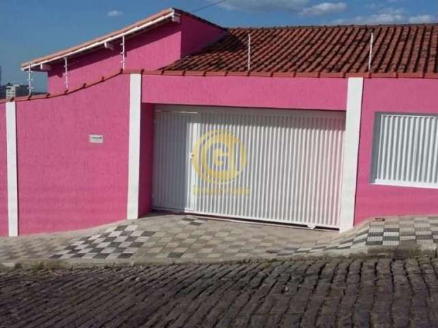 Casa térrea 320m2 disponível para à venda na região central 3 Dorm com cômodo no fundo