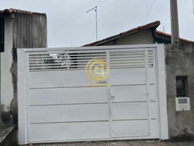 Excelente casa disponível para venda e locação ao bairro bandeira branca !!!   2 dormitório  1 sala  1 cozinha  1 banheiro  Garagem para dois carro sendo descoberta  Quintal   Primeira rua do bairro !