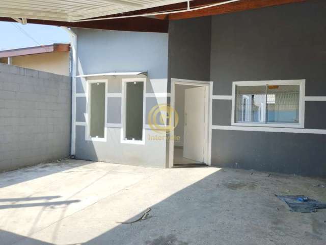 Imperdível: Casa à venda em Jacareí-SP, no Residencial Parque dos Sinos - 2 quartos, 1 suíte, 1 sala, 3 banheiros, 2 vagas de garagem, 90m².