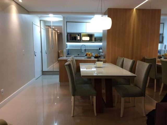 Apartamento à Venda em Vila Amália, São Paulo - SP