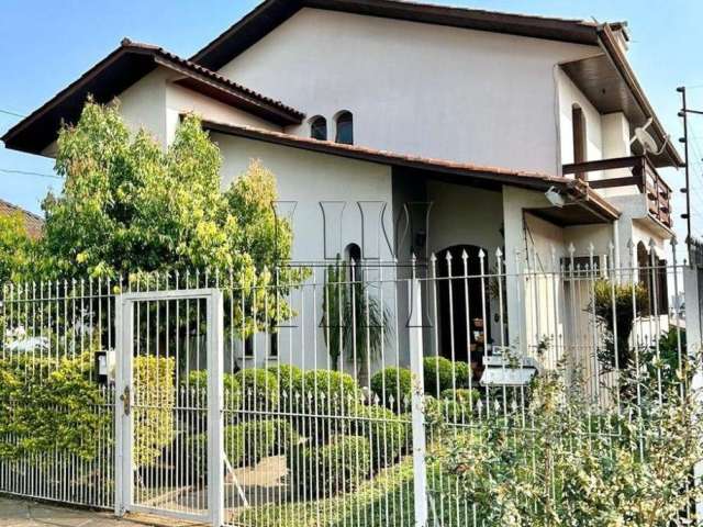 Casa com 4 quartos à venda na João Polla, 515, Rio Branco, Caxias do Sul por R$ 1.050.000