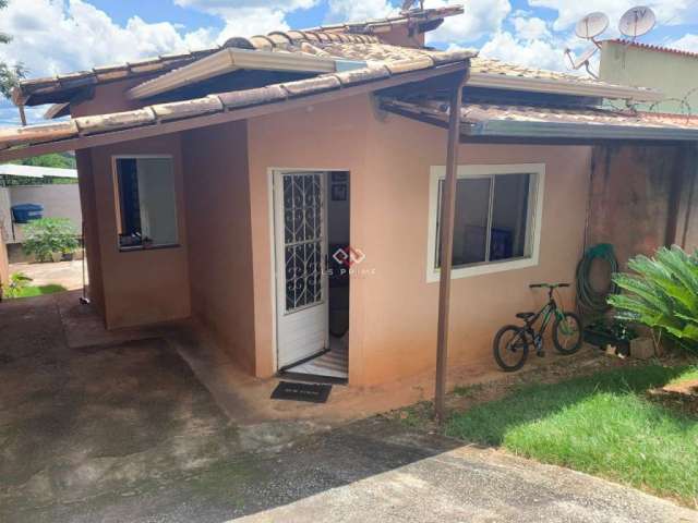 Casa com 2 quartos à venda na Cristo Rei, 320, Vila Santa Helena, Lagoa Santa por R$ 390.000