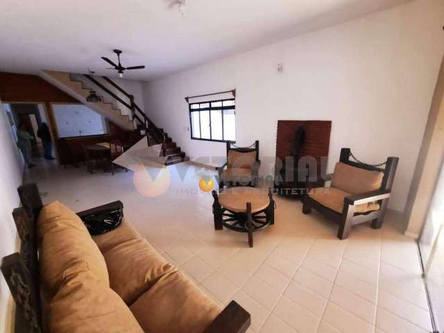 Sobrado com 4 dormitórios à venda, 241 m² por R$ 800.000,00 - Cigarras - São Sebastião/SP