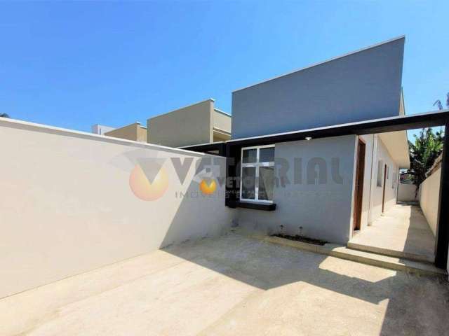 Casa com 2 dormitórios à venda, 60 m² por R$ 370.000,00 - Balneário dos Golfinhos - Caraguatatuba/SP