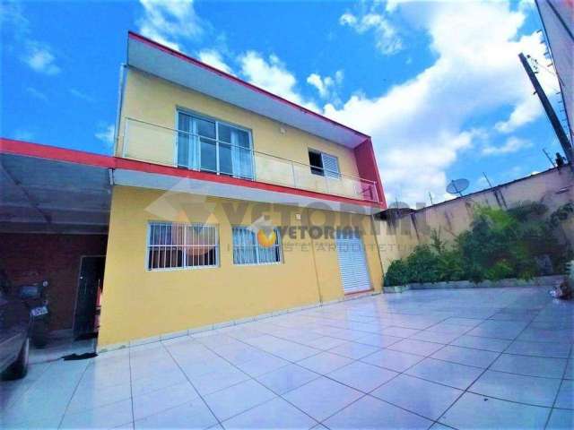 Casa com 3 dormitórios à venda, 213 m² por R$ 850.000,00 - Jardim Britânia - Caraguatatuba/SP