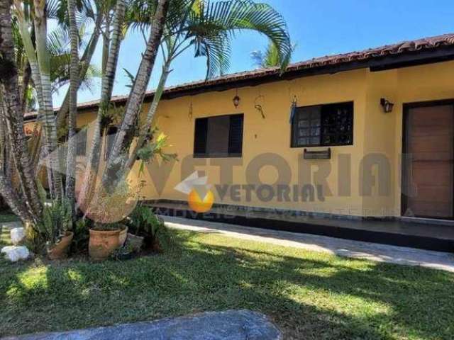 Casa com 2 dormitórios, 62 m² - venda por R$ 330.000,00 ou aluguel por R$ 2.990,00/mês - Jardim Britânia - Caraguatatuba/SP