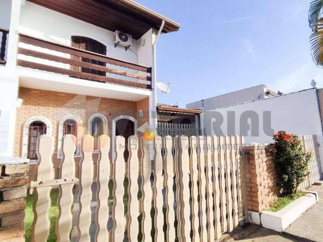 Sobrado com 2 dormitórios à venda, 82 m² por R$ 395.000,00 - Porto Novo - Caraguatatuba/SP