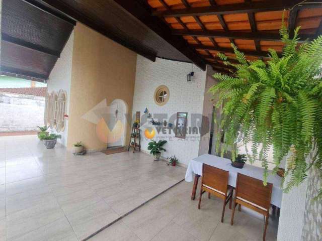 Casa com 3 dormitórios à venda, 120 m² por R$ 820.000 - Indaiá - Caraguatatuba/SP