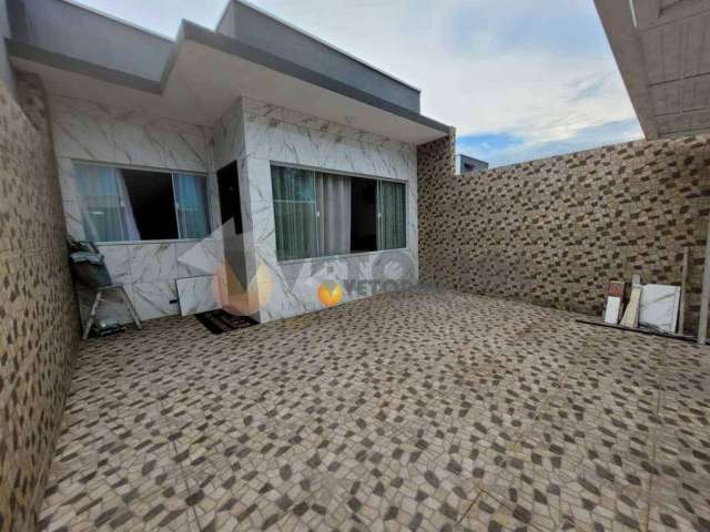 Casa com 2 dormitórios à venda, 78 m² por R$ 600.000,00 - Canto do Mar - São Sebastião/SP