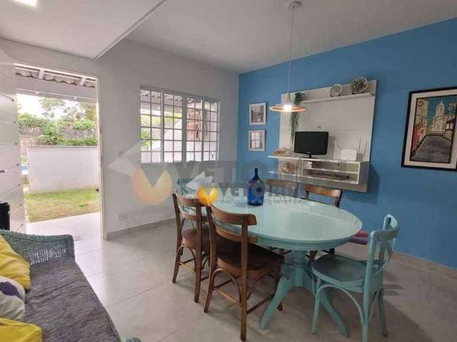 Sobrado com 3 dormitórios à venda, 101 m² por R$ 550.000,00 - Jardim Britânia - Caraguatatuba/SP