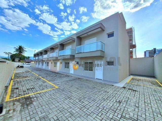 Sobrado com 2 dormitórios à venda, 84 m² por R$ 650.000 - Jardim Arua - Caraguatatuba/SP