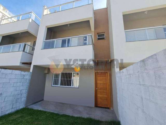 Sobrado com 2 dormitórios à venda, 130 m² por R$ 1.040.000 - Indaiá - Caraguatatuba/SP