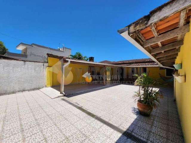 Casa com 4 dormitórios à venda, 160 m² por R$ 598.000 - Prainha - Caraguatatuba/SP