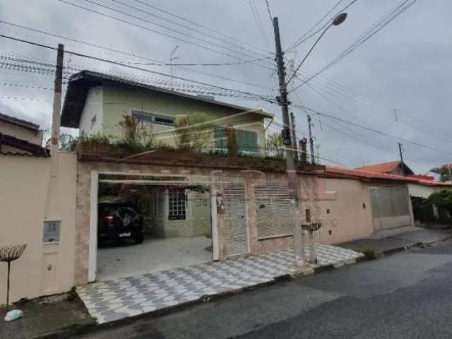 Casa com 4 quartos à venda na Rua Barão de Almeida Vallim, Jardim Medina, Poá, 280 m2 por R$ 950.000