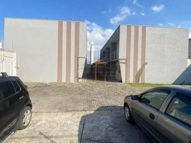 Casa em condomínio fechado com 2 quartos à venda na Rua Augusto Regueiro, Jundiapeba, Mogi das Cruzes, 65 m2 por R$ 265.000