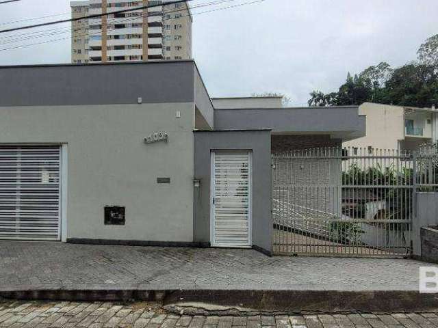 Casa com 3 dormitórios à venda, 153 m² por R$ 790.000,00 - Itoupava Seca - Blumenau/SC