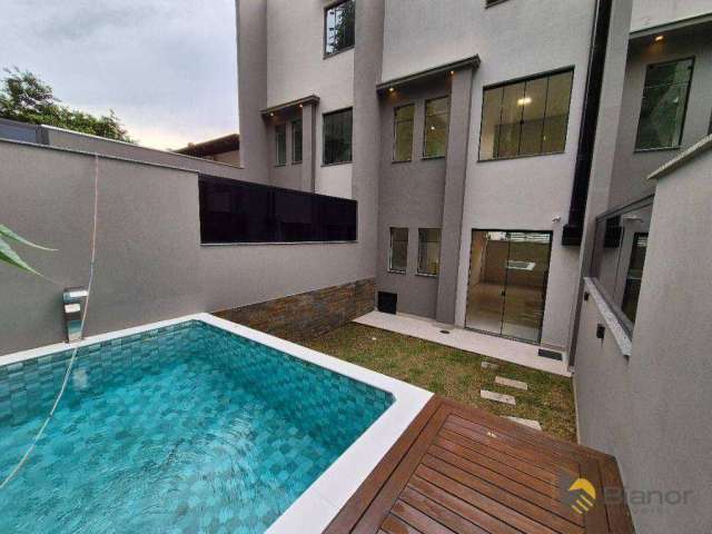 Casa com 3 dormitórios à venda, 143 m² por R$ 760.000,00 - Água Verde - Blumenau/SC