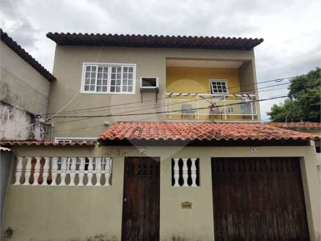 Casa com 3 quartos à venda em Inhoaíba - RJ