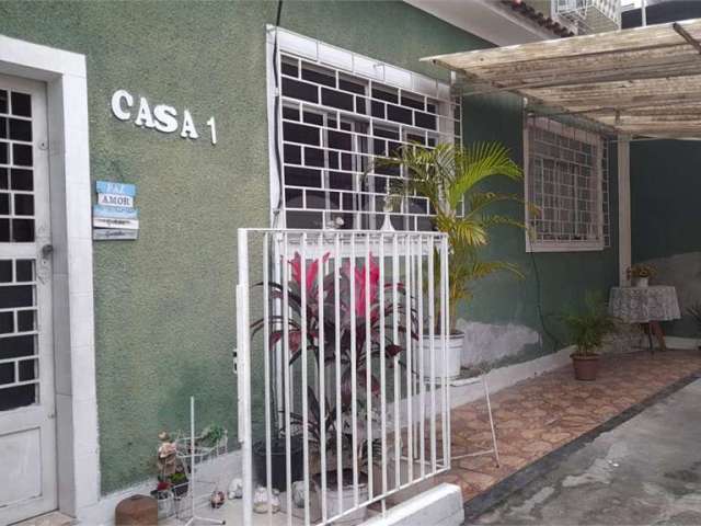 Excelente casa triplex de vila fechafa, em realengo!!!!!