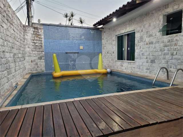 Casa Linear com terraço em Comari, Campo Grande com 3 quartos suite piscina