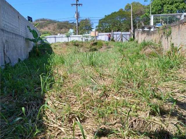 Terreno à venda em Campo Grande - RJ