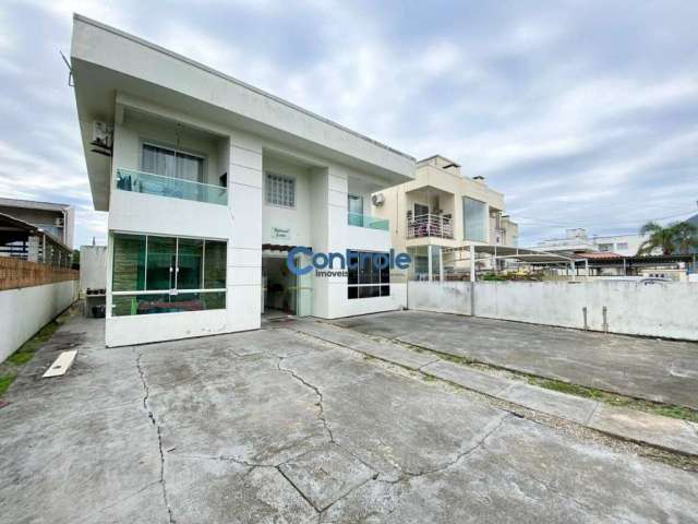 Apartamento com 2 quartos à venda na Capistrano de Abreu., 207, Barra do Aririú, Palhoça por R$ 270.000